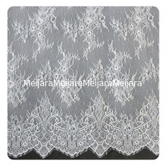 China Tela de teñido amistosa de Eco, cordón de nylon nupcial de Chantilly de la flora con el material de nylon proveedor