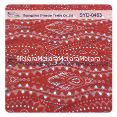 China Eco rojo - tela atada formada triángulo teñida amistosa del cordón del vintage sin la concha de peregrino proveedor