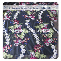 China Ajuste floral multicolor del cordón del algodón de la tela del cordón de la costa para el vestido de boda proveedor