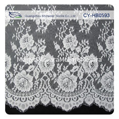China Tela de nylon para los vestidos de boda, tela floral horneada a la crema y con pan rallado del cordón de Chantily del cordón proveedor
