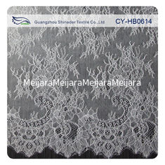 China Cordón magnífico delicado de Chantilly para el vestido de noche, color blanco proveedor