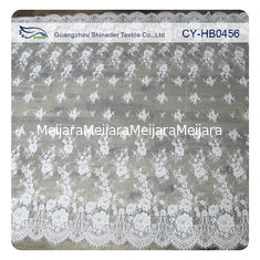 China Aduana floral de nylon de marfil de la tela del cordón de Chantilly Embroideried impresa proveedor