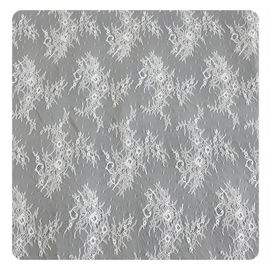 Tela de teñido amistosa de Eco, cordón de nylon nupcial de Chantilly de la flora con el material de nylon proveedor