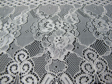 Ajuste de nylon floral blanco del cordón de la pestaña de la tela del cordón para señora Dress proveedor