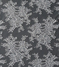 diseño floral blanco de la tela de nylon del cordón de la anchura del 150cm para el vestido proveedor