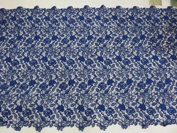 Trabajo hecho a mano bordado floral de la tela del cordón del cordón del azul real para el vestido de la mujer proveedor